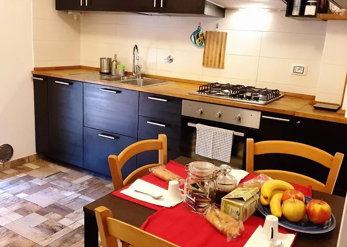 Apartamento Cozy House Near Train Station, Walking Distance From Old Town And Exhibition Centre