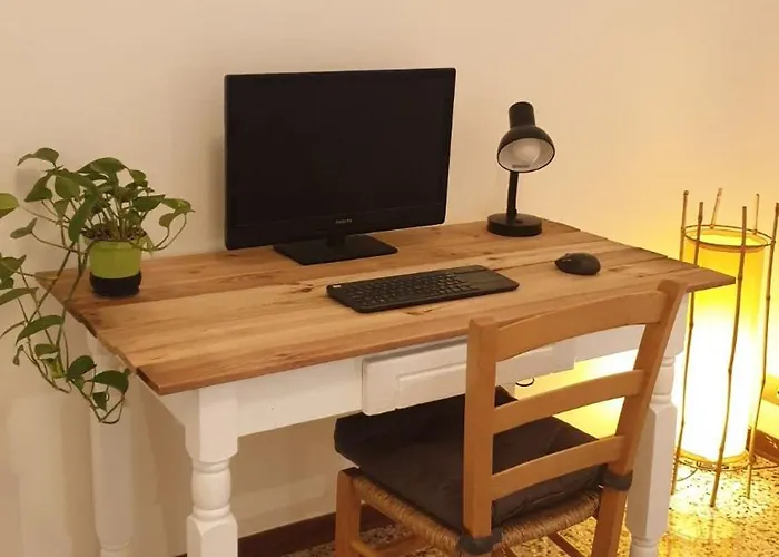 Apartmán Cozy House Near Train Station, Walking Distance From Old Town And Exhibition Centre Boloňa